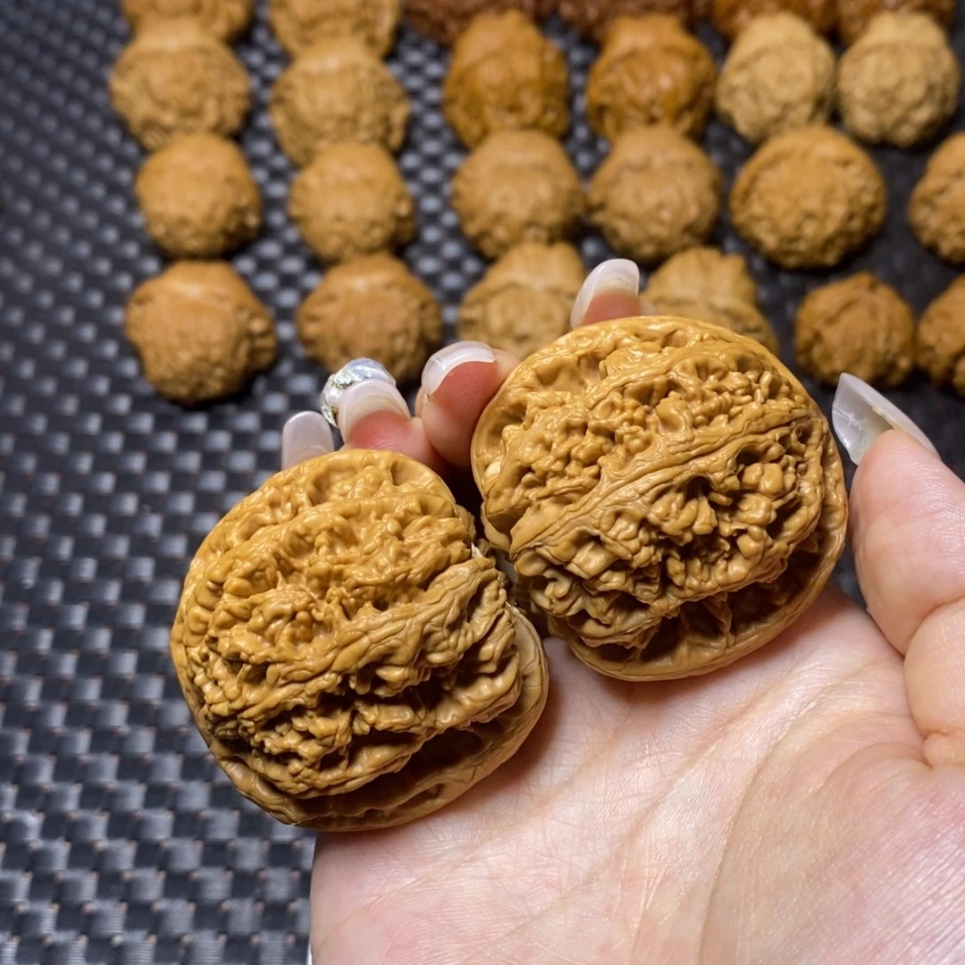 文玩核桃吊坠大粗筋45