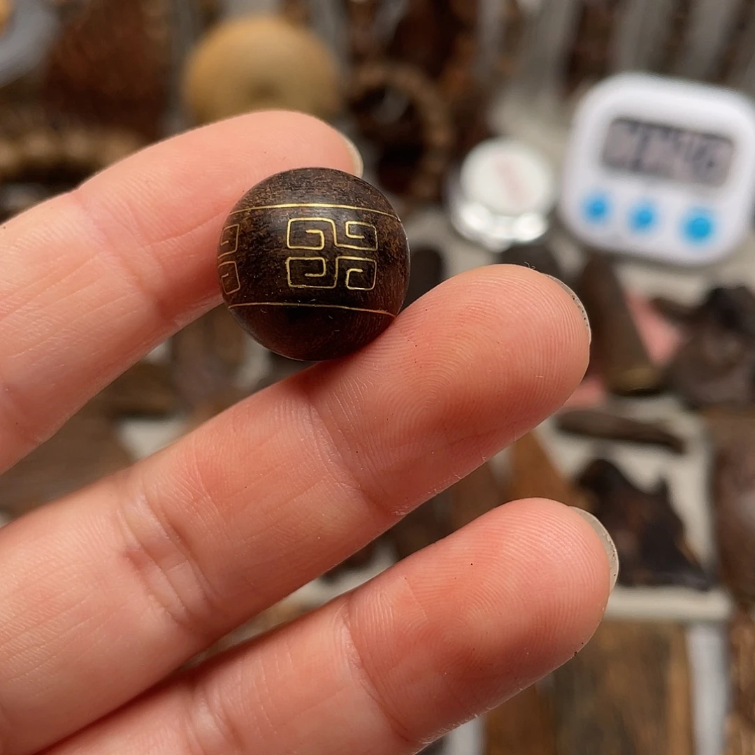 沉香沉香碎屑柬埔寨菩萨棋沉水