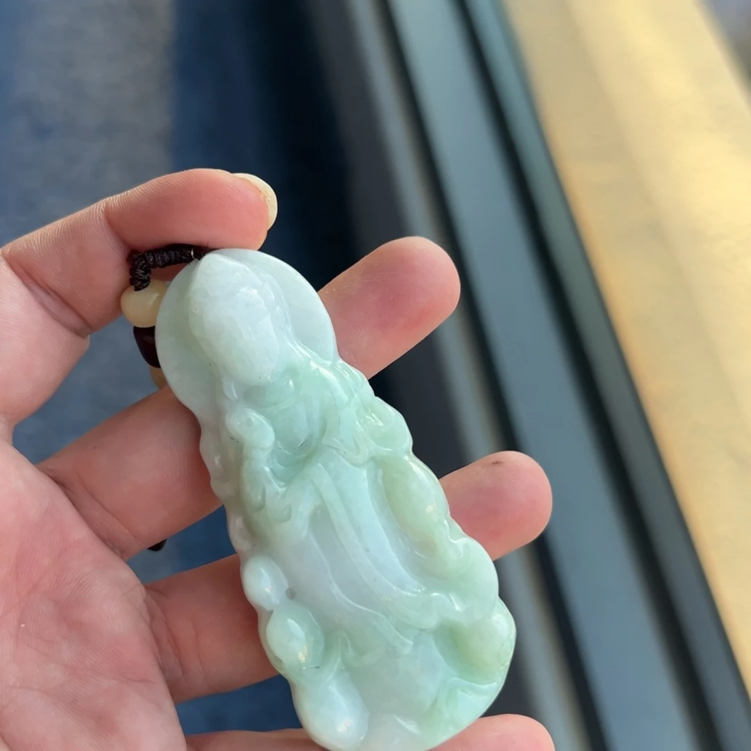 翡翠未镶嵌颈饰挂件