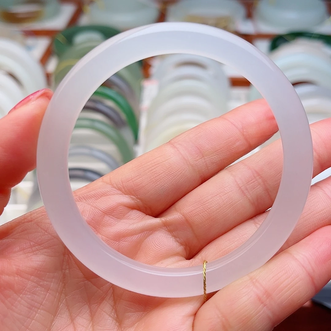 和田玉未镶嵌手镯58