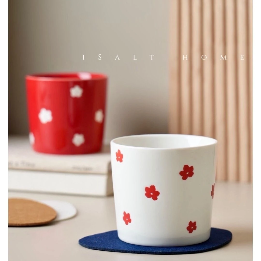 出口尾货复古红白猪浮雕随手杯270ml微波炉适用微瑕可爱情侣家用