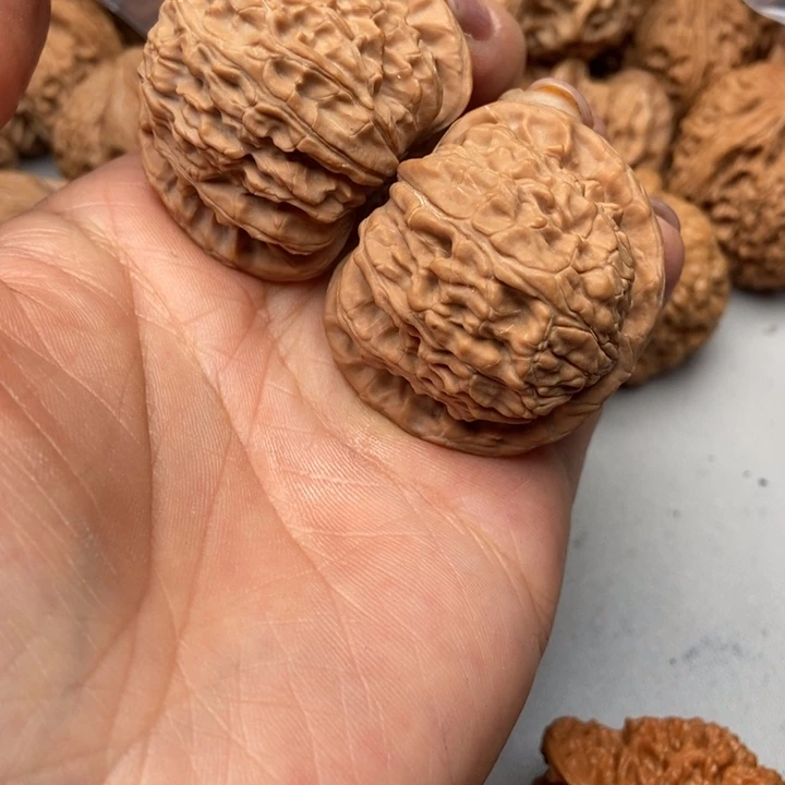 文玩核桃把件M****y白狮子