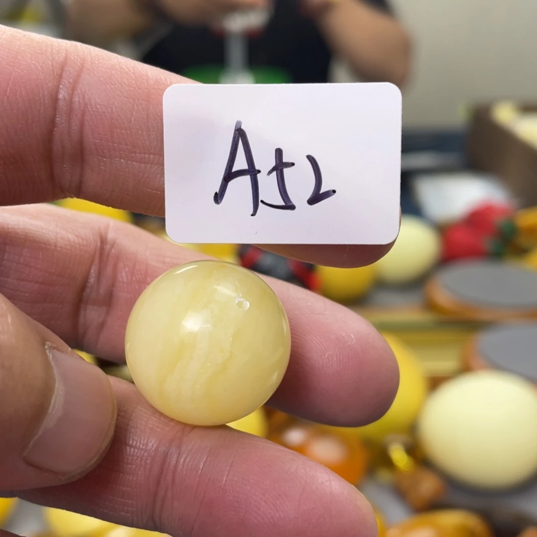 手链琥珀未镶嵌多样性发，发其中一件