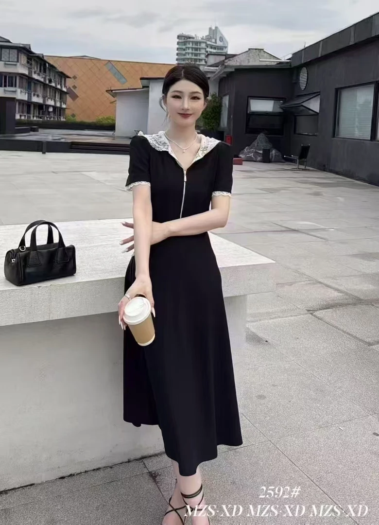 [菲菲精选]2025夏季新款时尚简约气质显瘦连衣裙