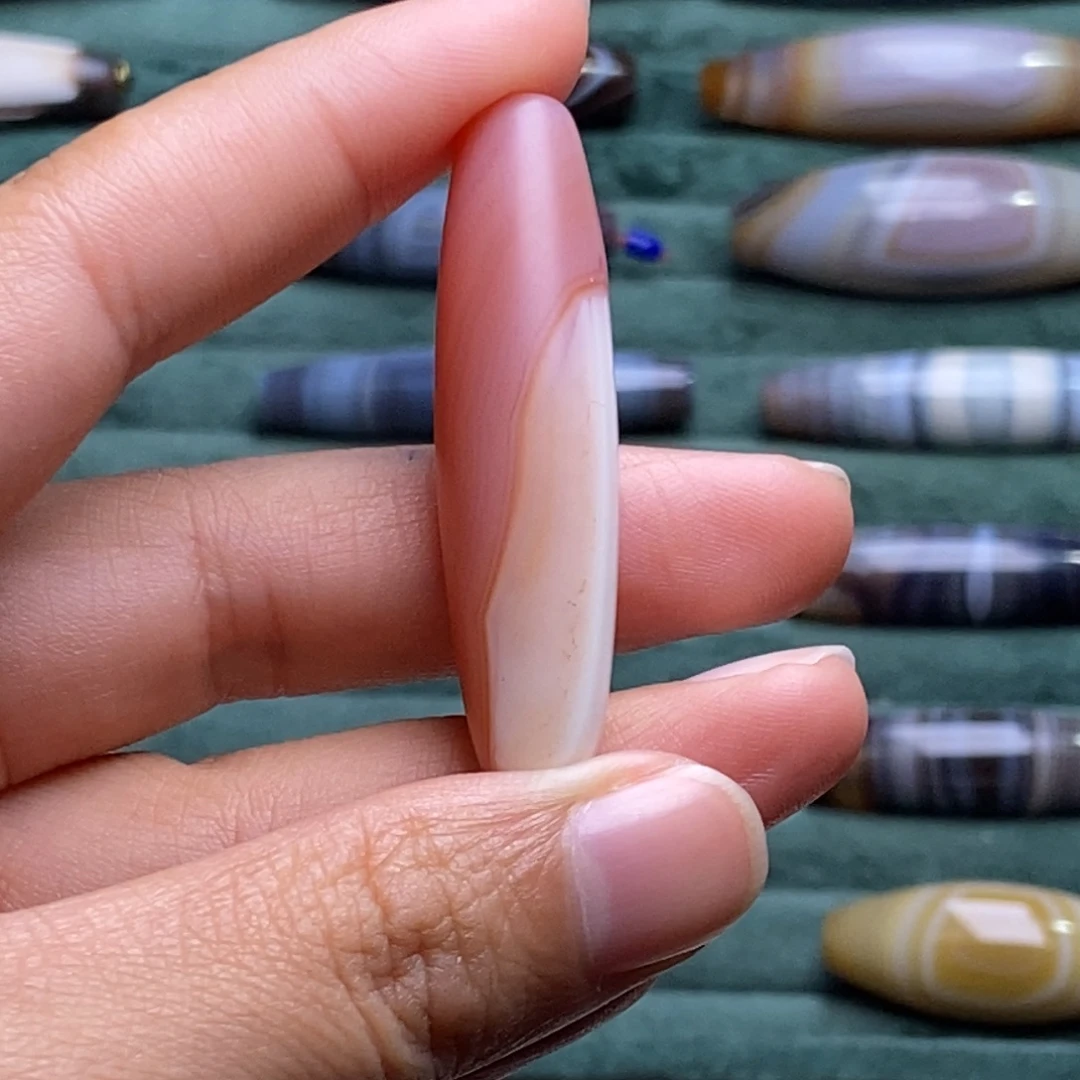 众***器玛瑙/玉髓未镶嵌颈饰