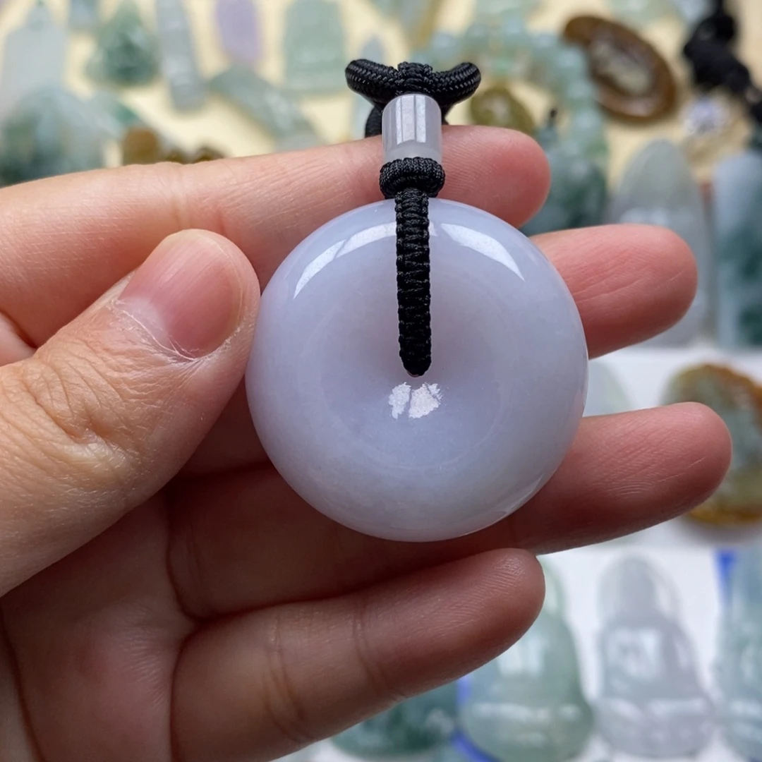 颈饰未镶嵌翡翠平安扣