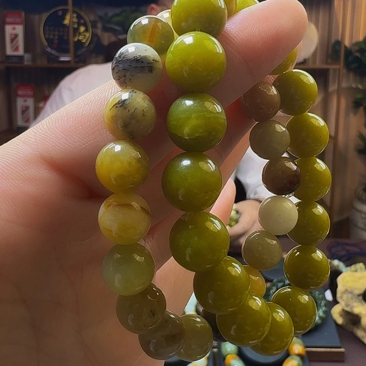 蛇纹石玉手串未镶嵌