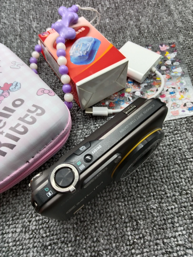 9新 Casio/卡西欧 卡西欧fc100 自带美颜磨皮冷白皮直出相机