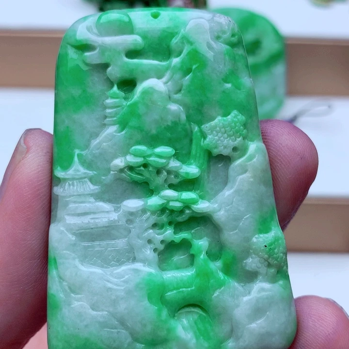 吊坠(不含链)未镶嵌翡翠