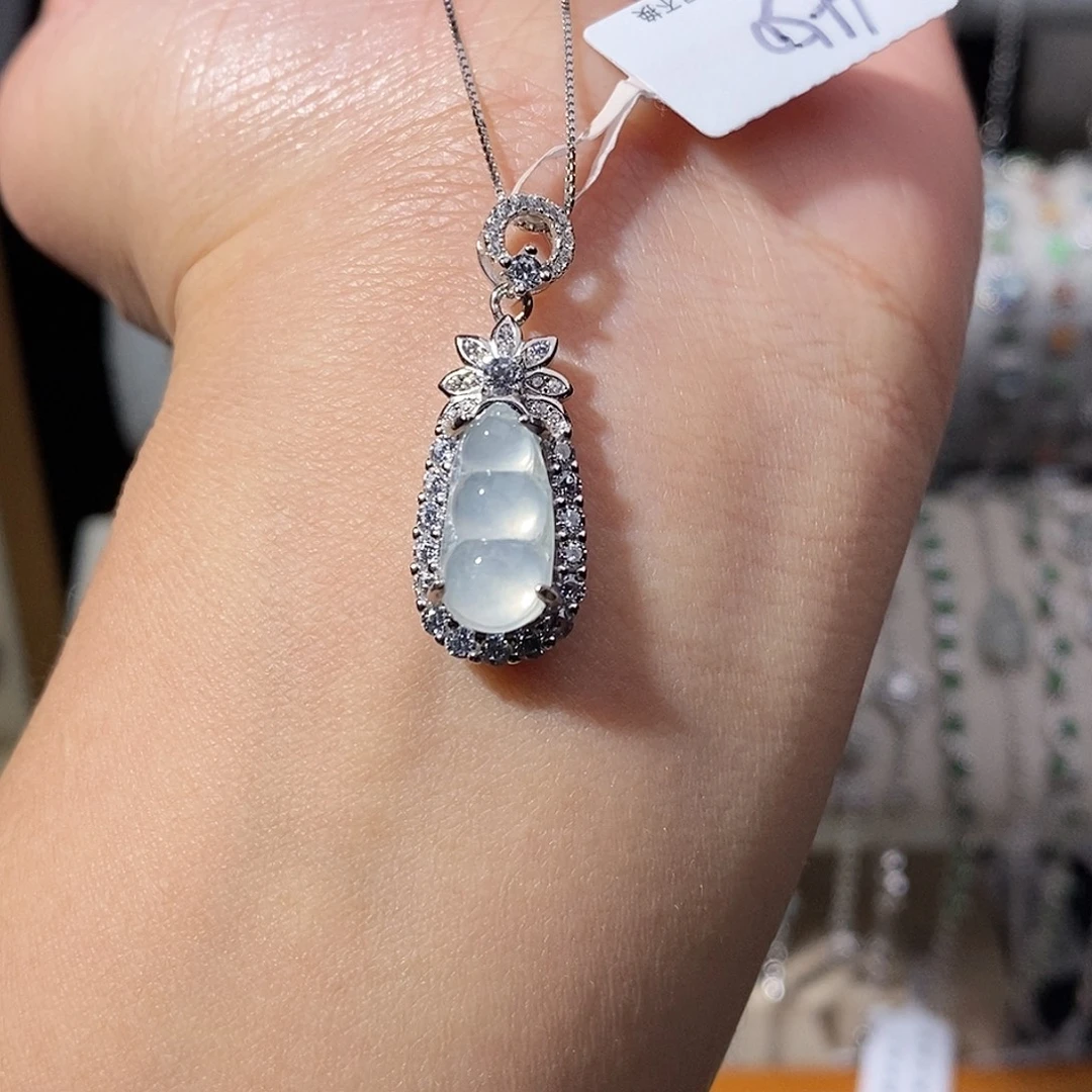 翡翠银S925镶嵌吊坠(赠链)