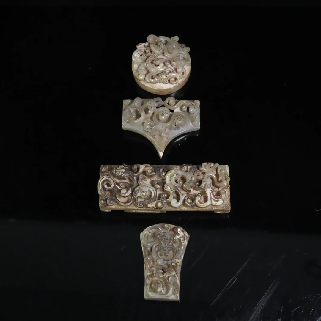 明代高浮雕螭龙纹玉剑饰一套/HY596933/和田玉/槐荫山房