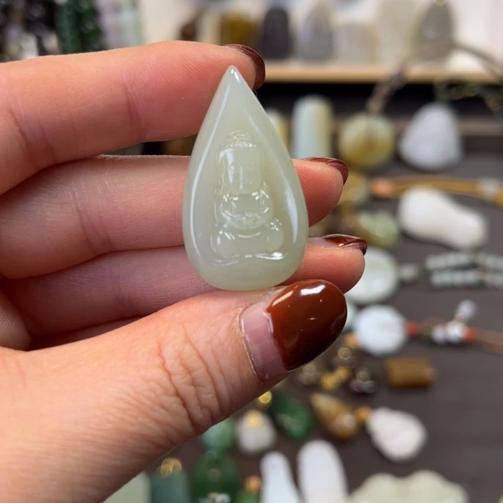 和田玉未镶嵌颈饰宝宝佛