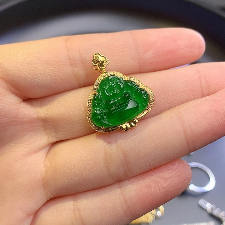 翡翠挂件18K金镶嵌Sass’s