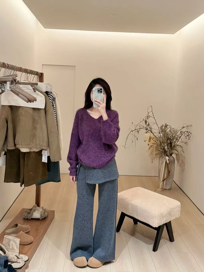 2025秋冬新款韩系高级感超好看紫色V领针织衫上衣毛衣屁帘裤子