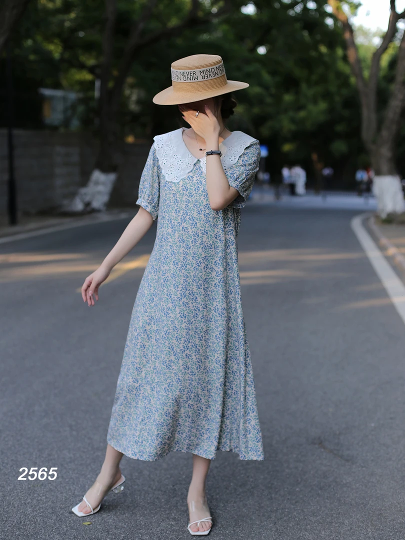 蕾丝娃娃领棉绸碎花连衣裙女夏2025独特绝美人造棉掐腰显瘦长裙子