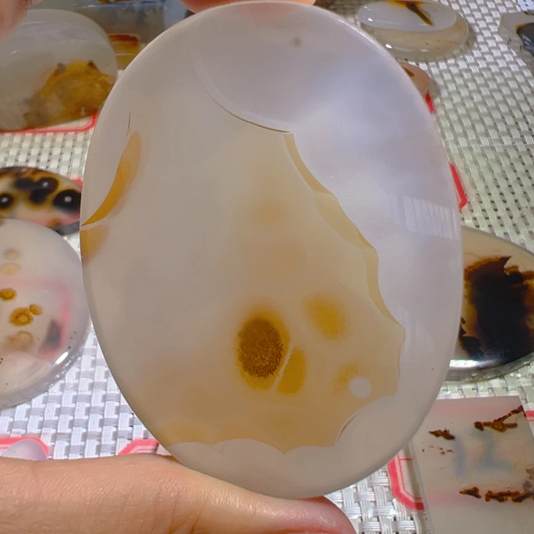 未镶嵌颈饰玛瑙/玉髓