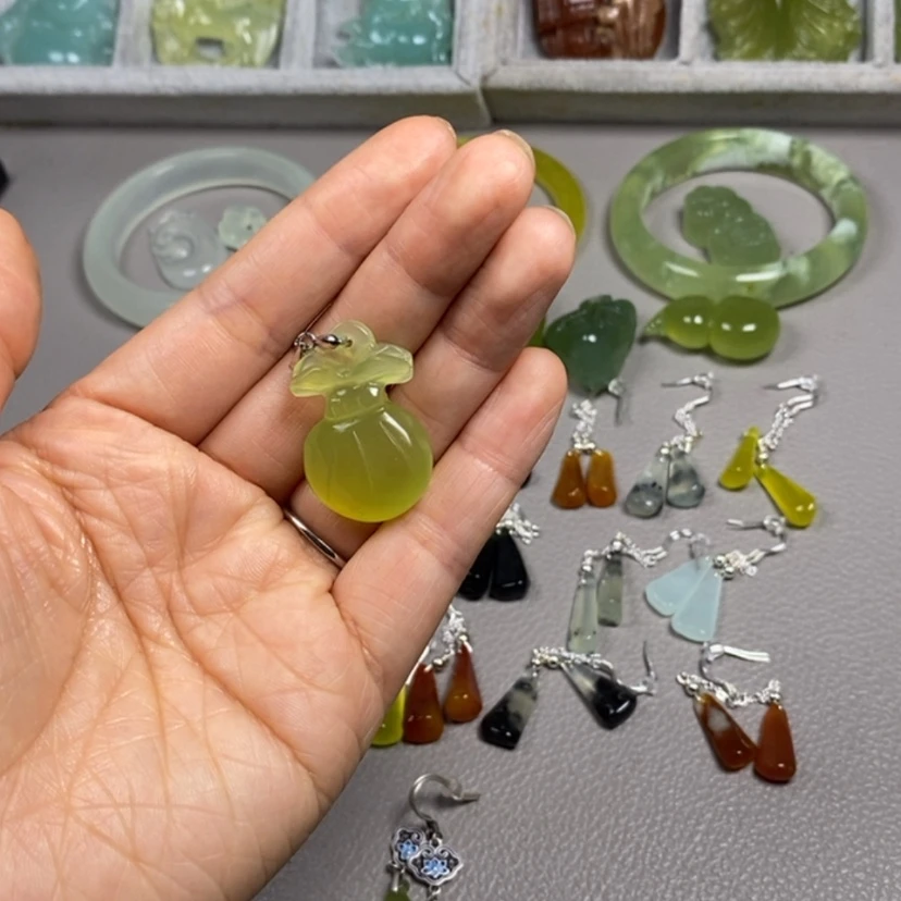 【闪购商品】蛇纹石玉未镶嵌挂件耳饰耳环项链