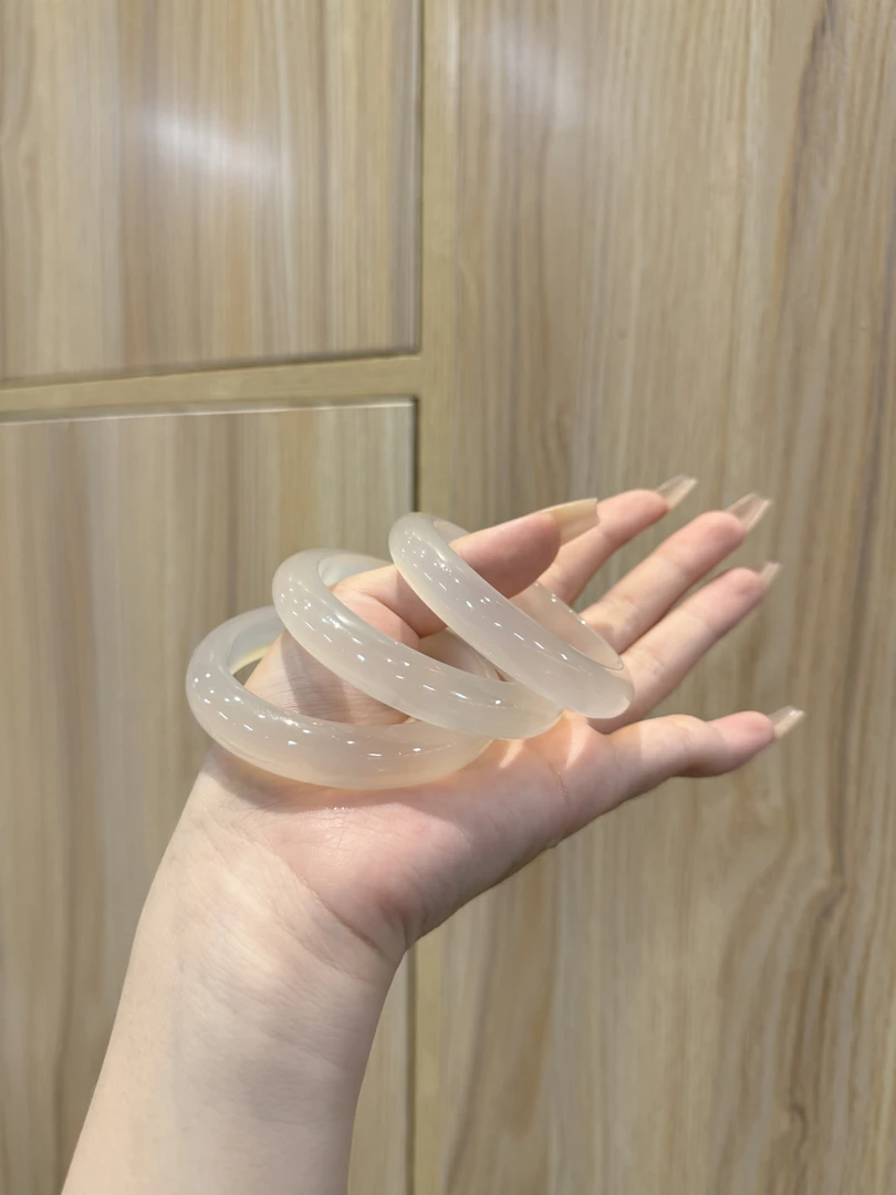 特价玉石毕业级玛瑙高货香槟金手镯玉镯（多样性发货）发1支