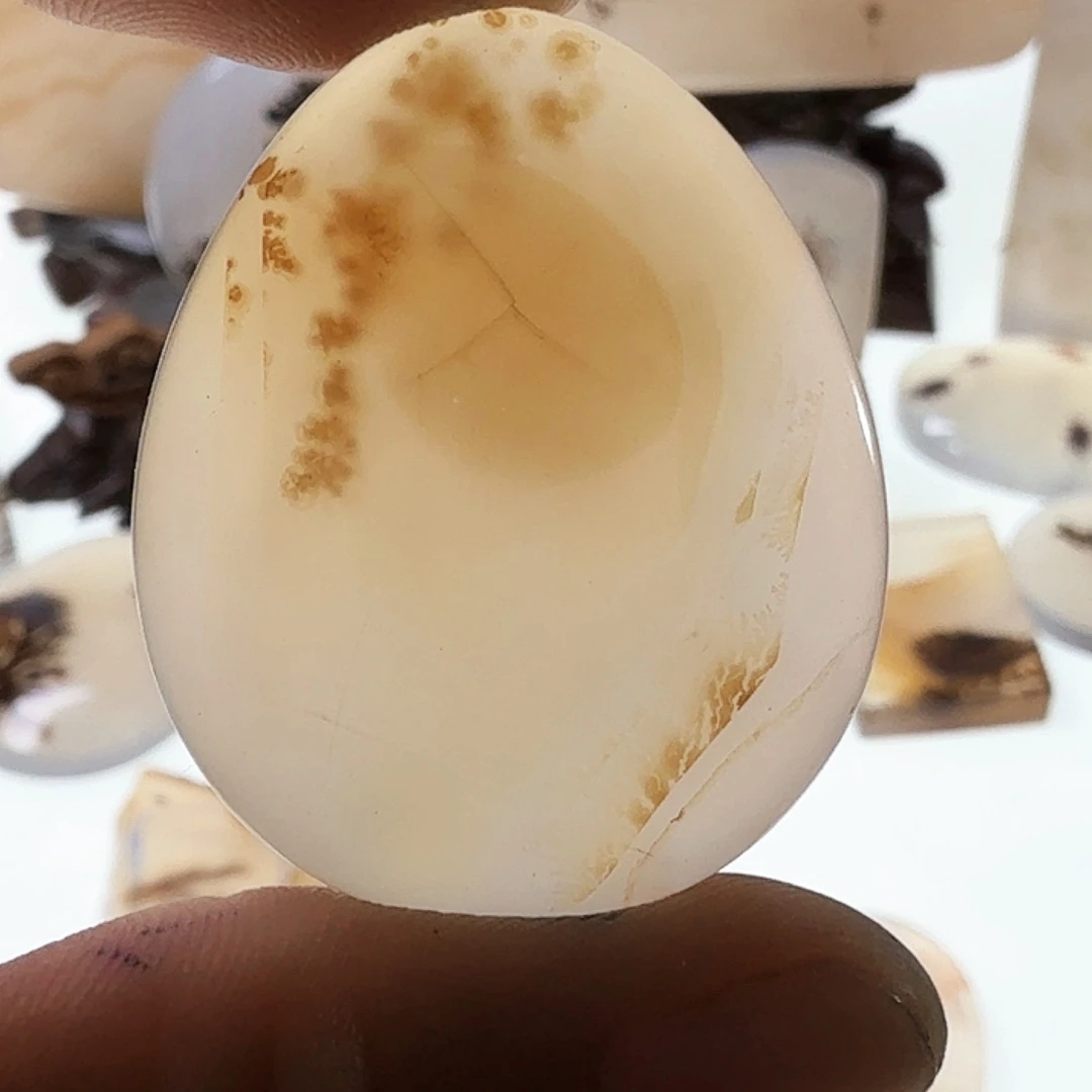 玛瑙/玉髓未镶嵌珠宝半成品