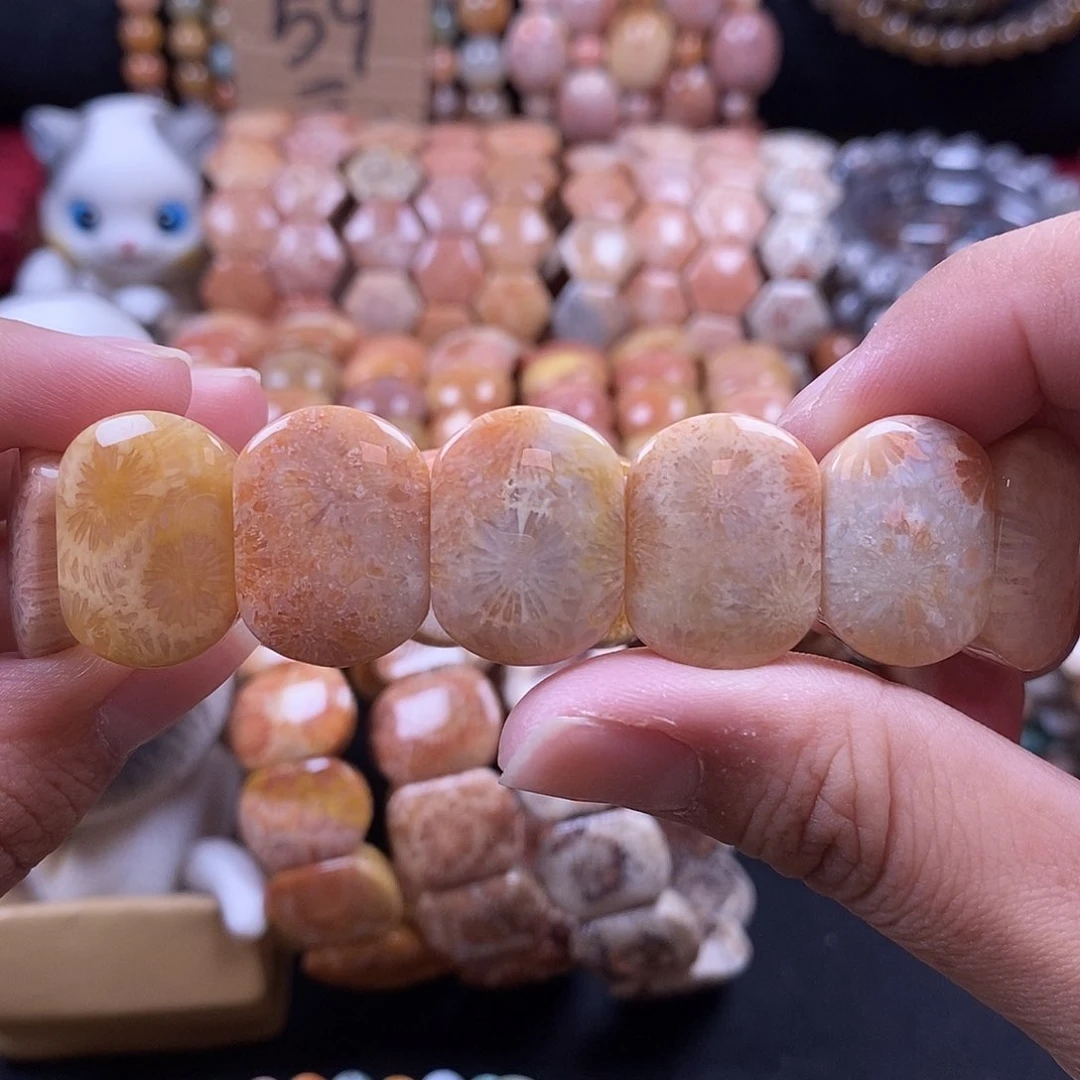 硅化珊瑚（珊瑚玉）手牌未镶嵌18