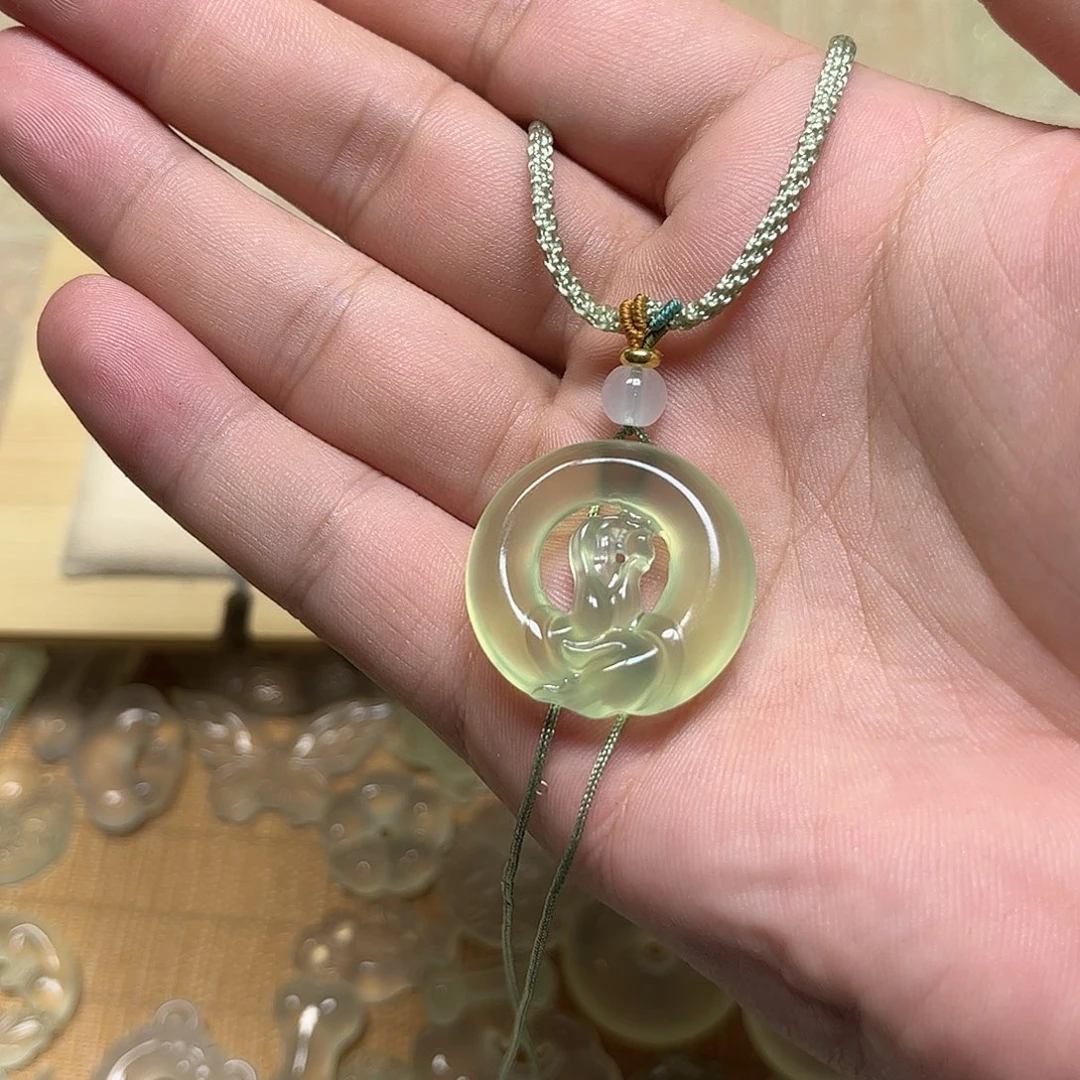 雾***灿未镶嵌岫玉颈饰吊坠