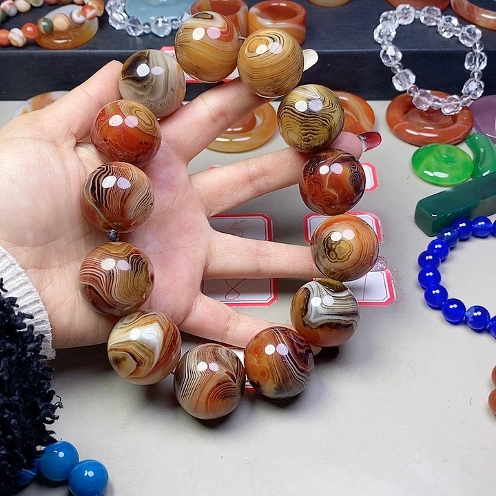 玛瑙/玉髓吊坠未镶嵌浪***头