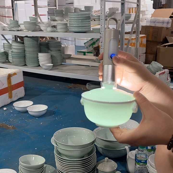 瓷片青瓷炖盅一个，包邮