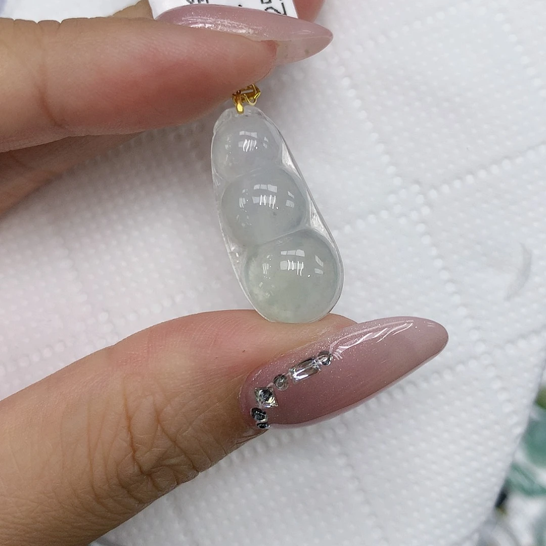 颈饰18K金镶嵌翡翠