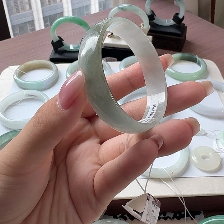 翡翠未镶嵌手镯（序号11）点菜看细节