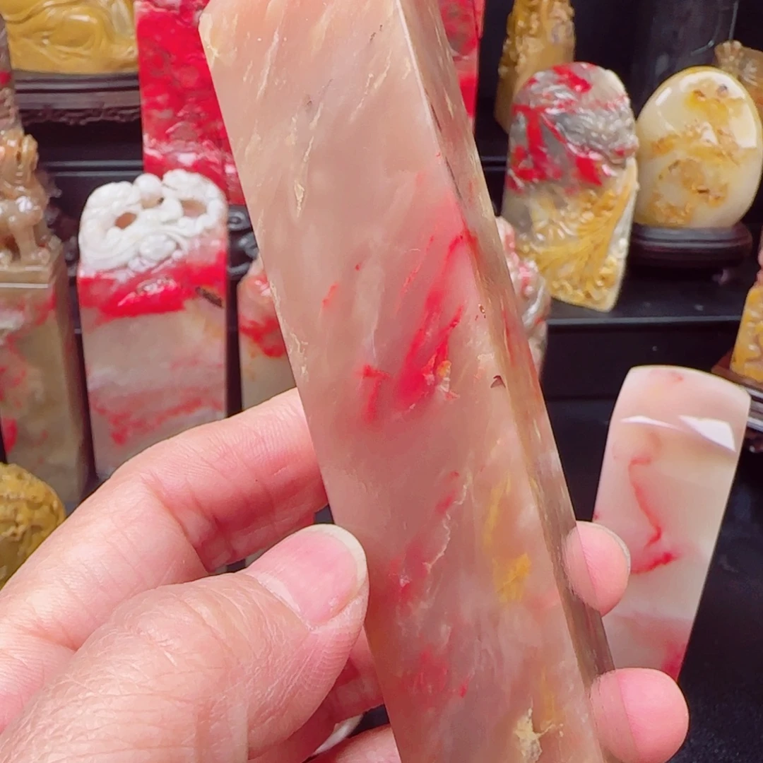 昌化石昌化鸡血石