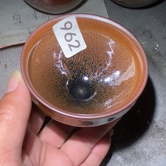 茶盏是因为一切不开心
