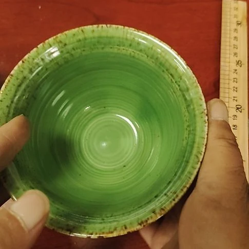 长***～瓷片瓷片，各种摆件，均有瑕疵。沙锅！