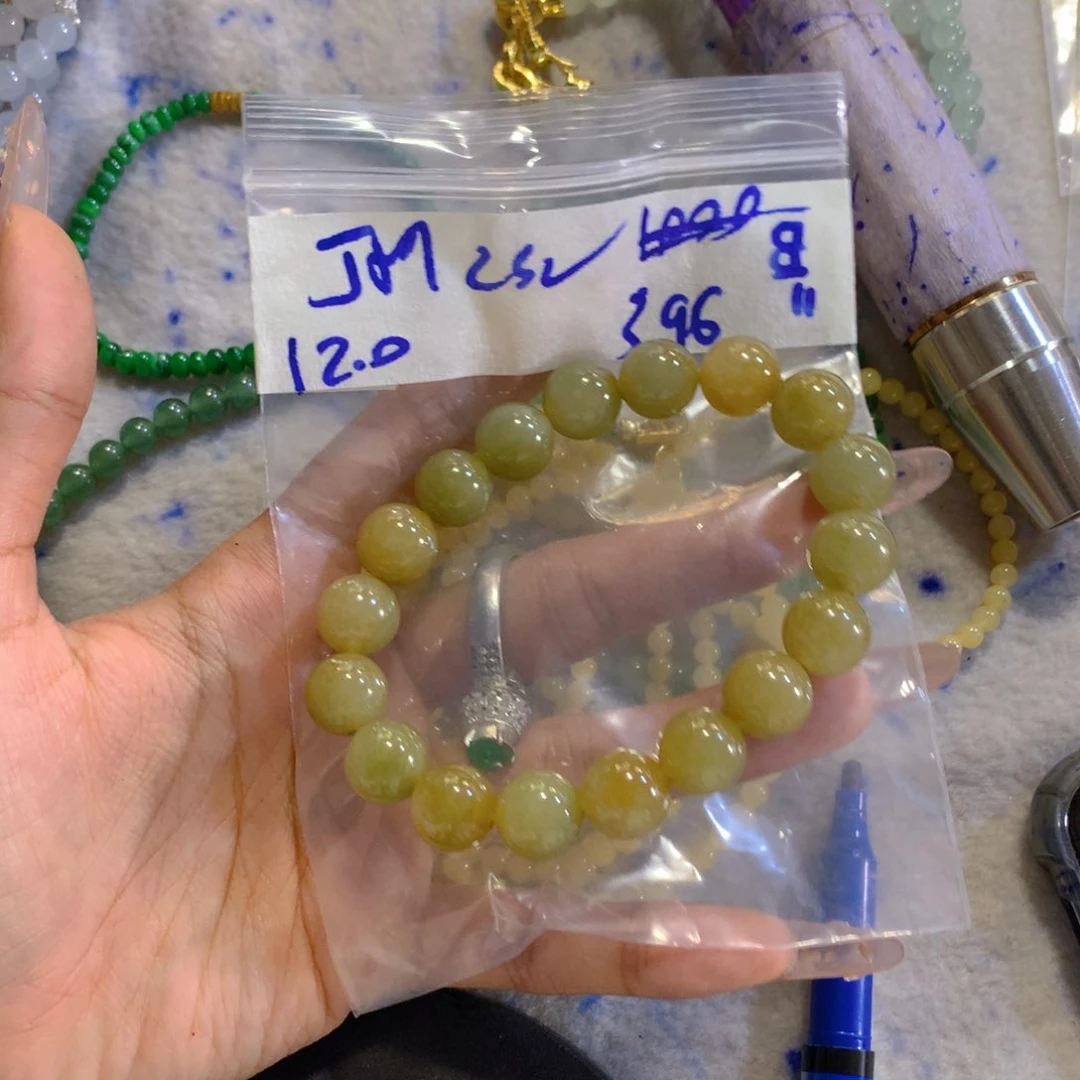 未镶嵌定制翡翠j**妮天然缅甸翡翠多样性
