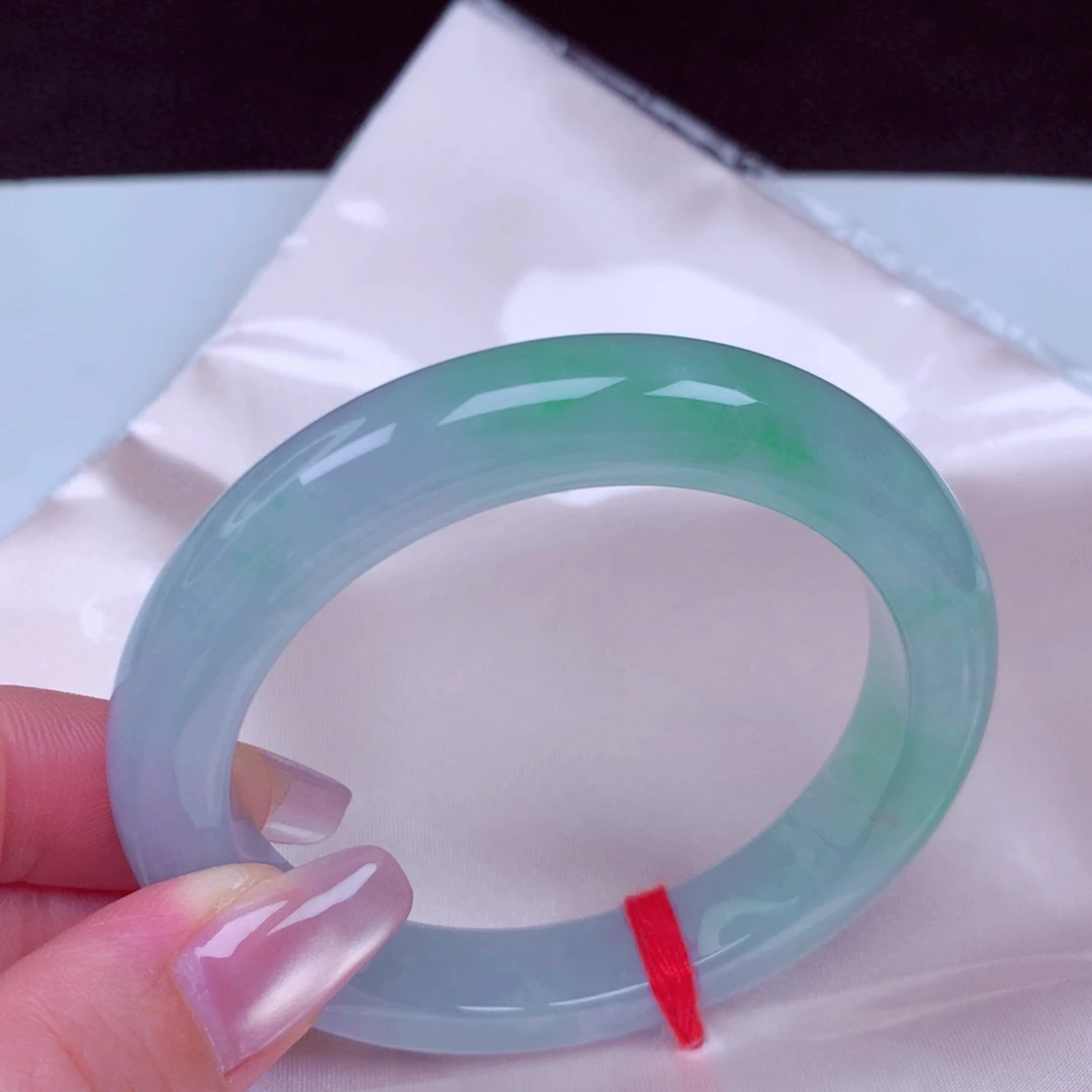 翡翠未镶嵌手镯手镯