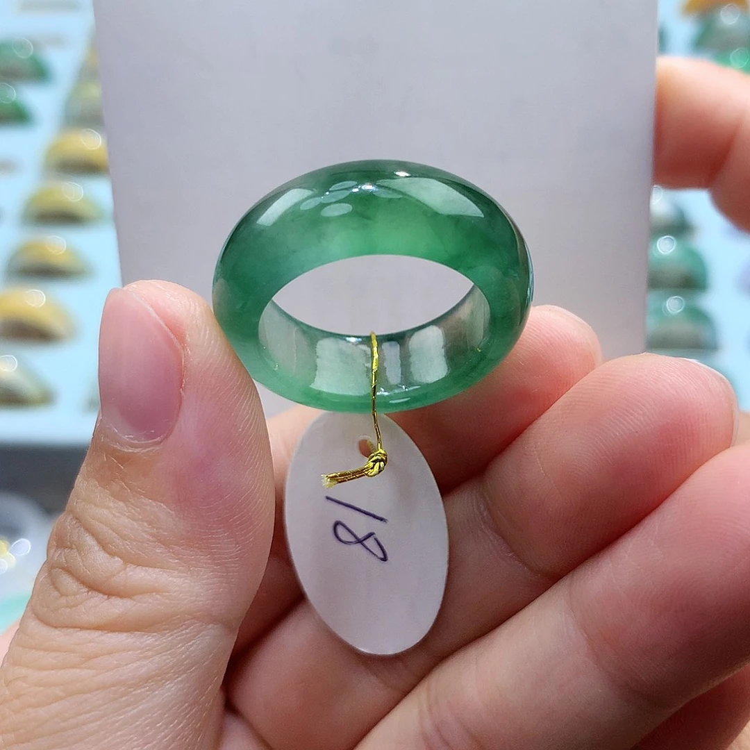未镶嵌戒指翡翠18圈