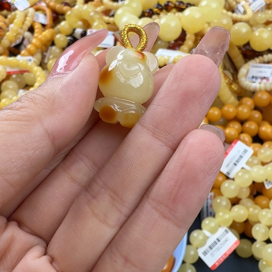 琥珀未镶嵌珠宝奇石