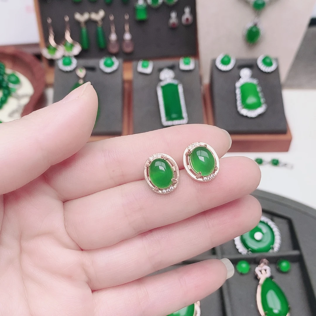 朵****玛瑙/玉髓未镶嵌颈饰