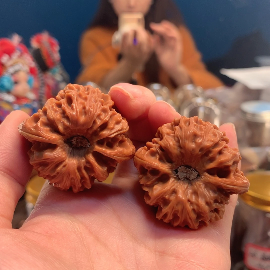 文玩核桃吊坠龙门涧