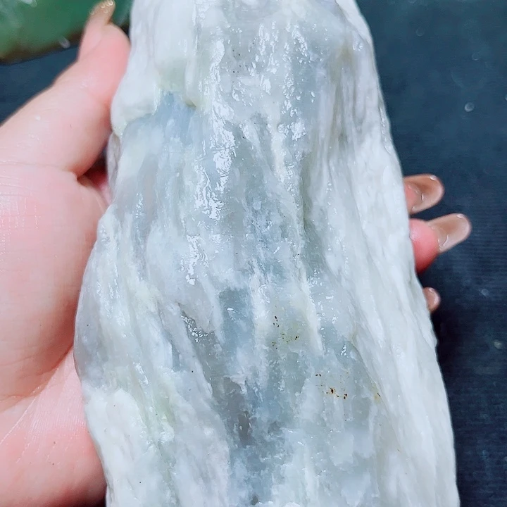 和田玉（糖玉）未镶嵌珠宝奇石