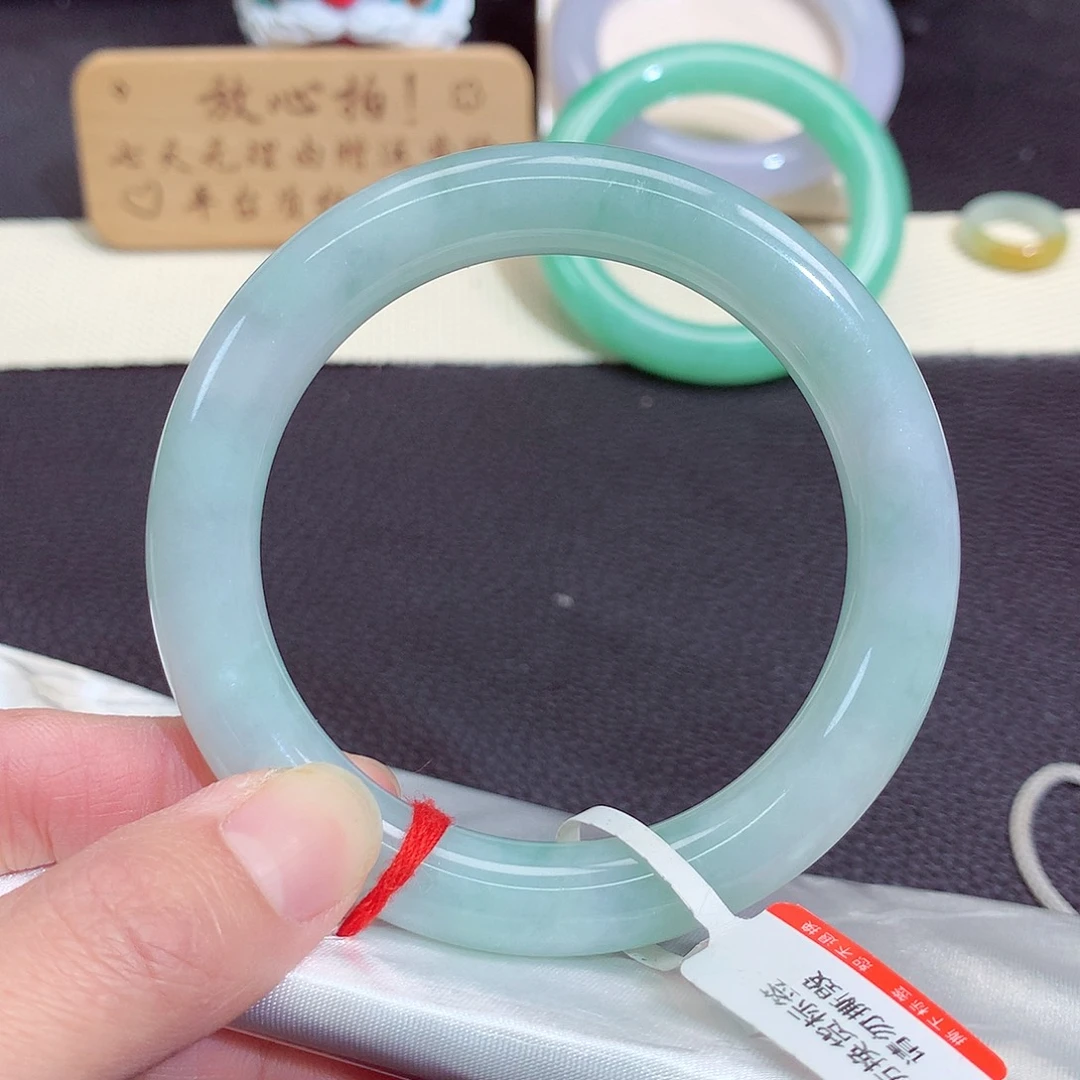 翡翠未镶嵌手镯1212