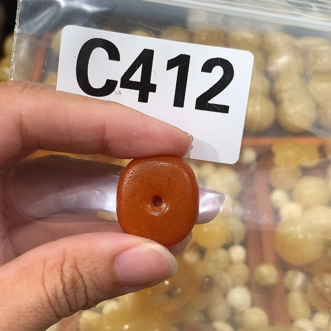 未镶嵌琥珀珠宝奇石