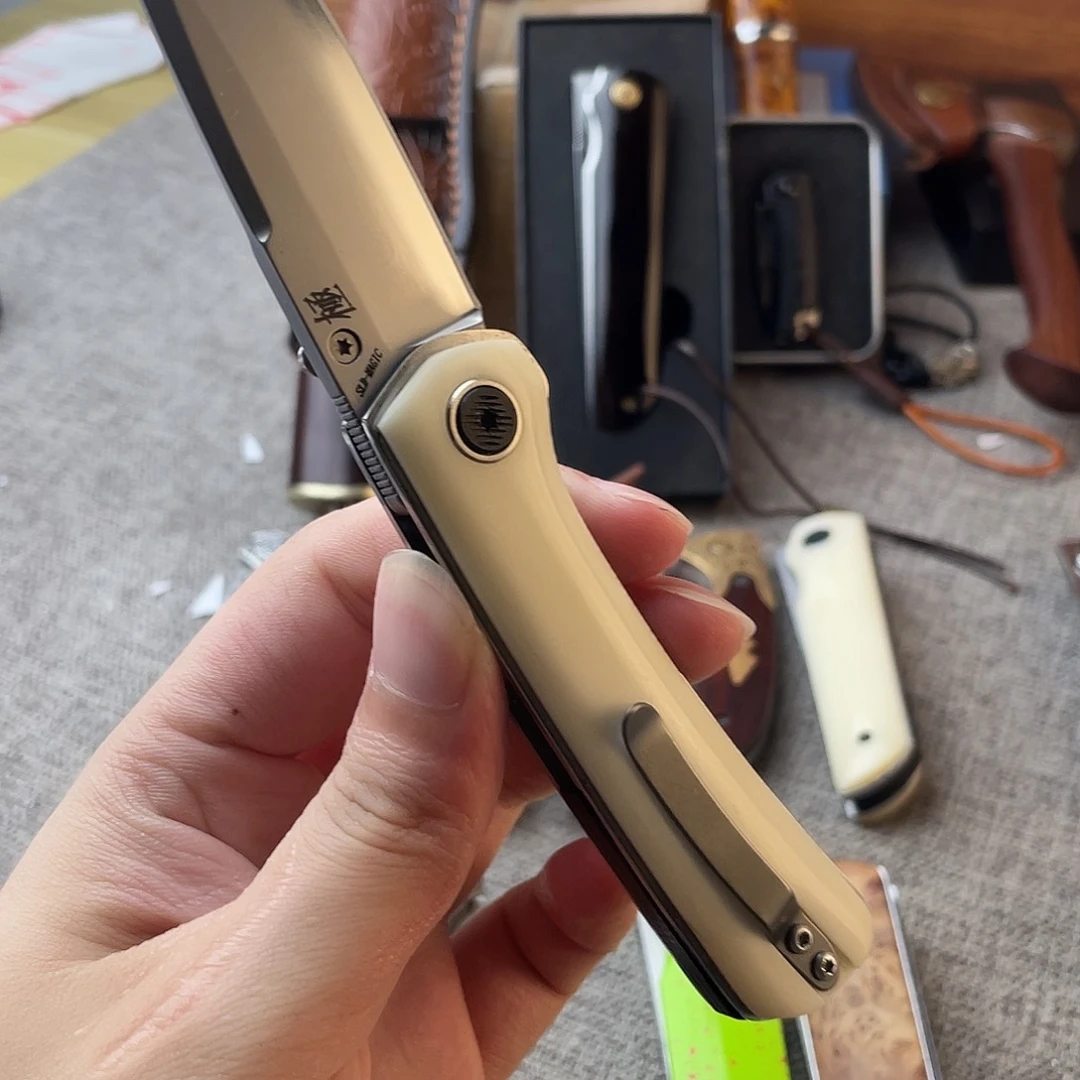用****4大马士革多功能工具
