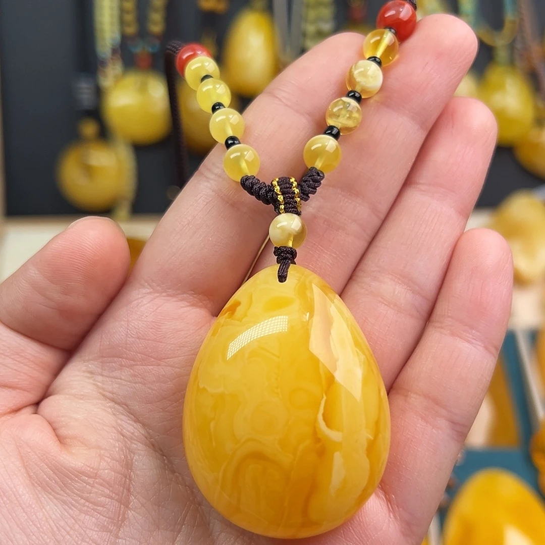 蜜蜡颈饰未镶嵌M**k蜜蜡