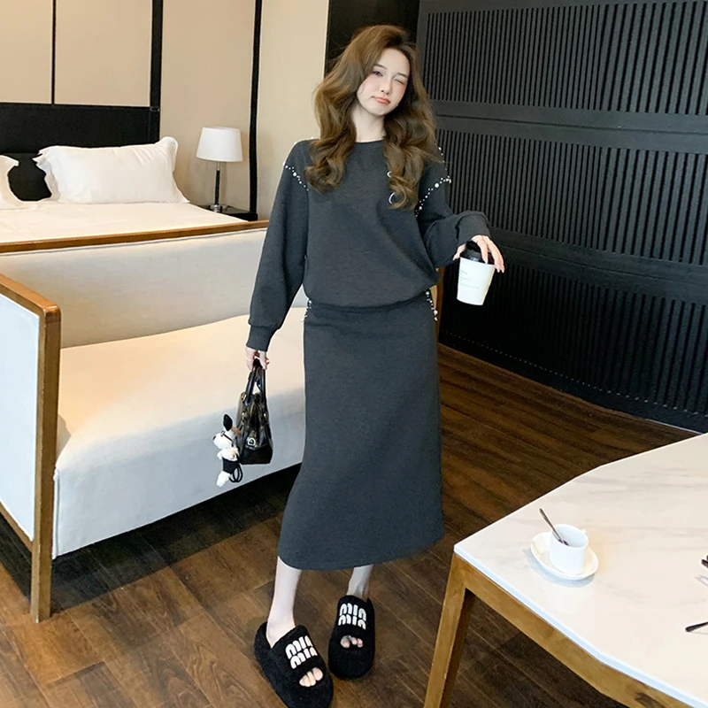 轻奢小香风洋气独特灰色卫衣时尚套装裙女春2025新款半身裙两件套