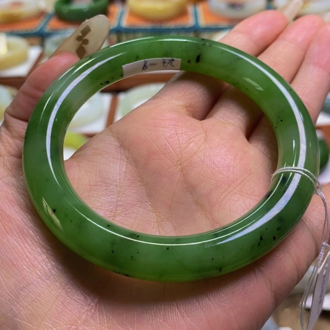 和田玉乌兰海猕猴桃57/59未镶嵌