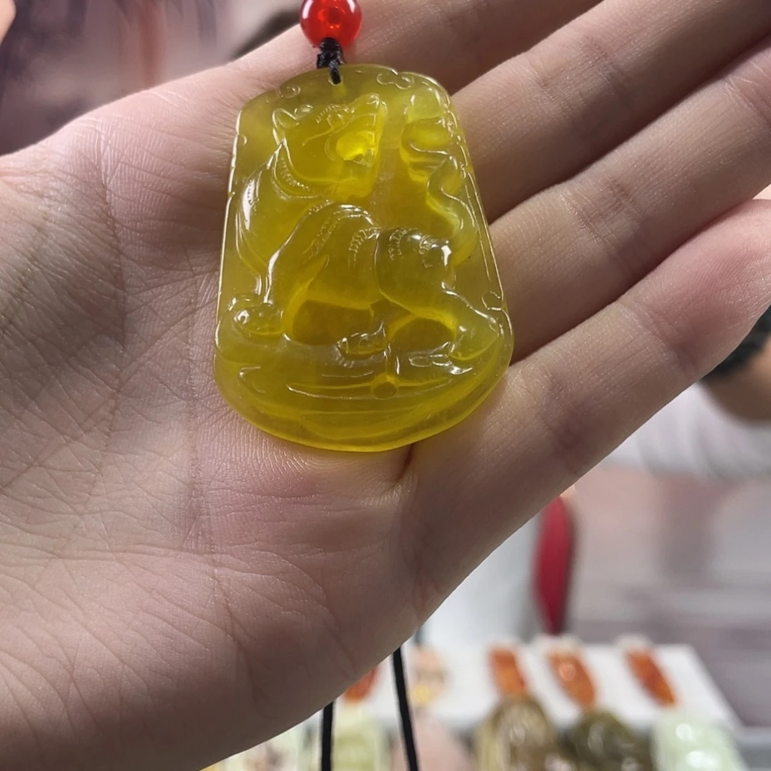 蛇纹石玉未镶嵌吊坠(赠链)