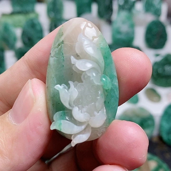 未镶嵌独山玉颈饰