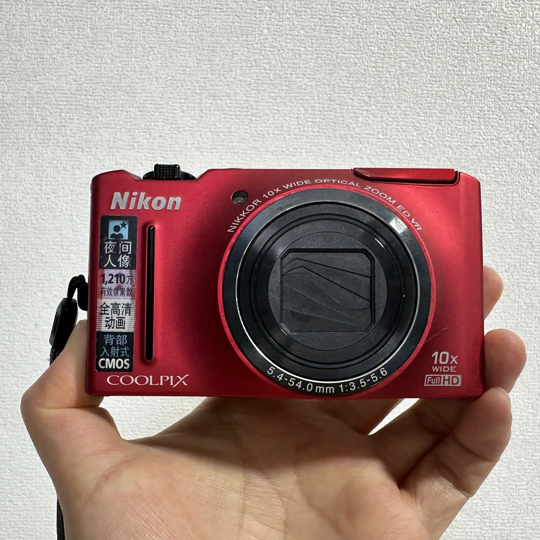 9新  尼康s8100 1210像素 10倍变焦 复古数码相机