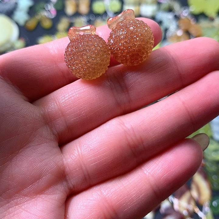 蛇纹石玉耳坠未镶嵌黎*珊