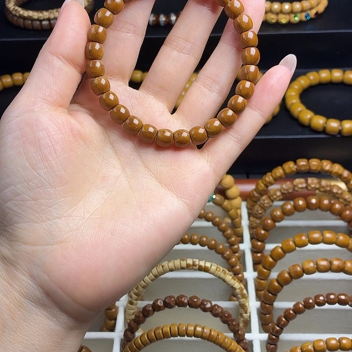 巴***.手串紫金鼠纯肉鼠尖8